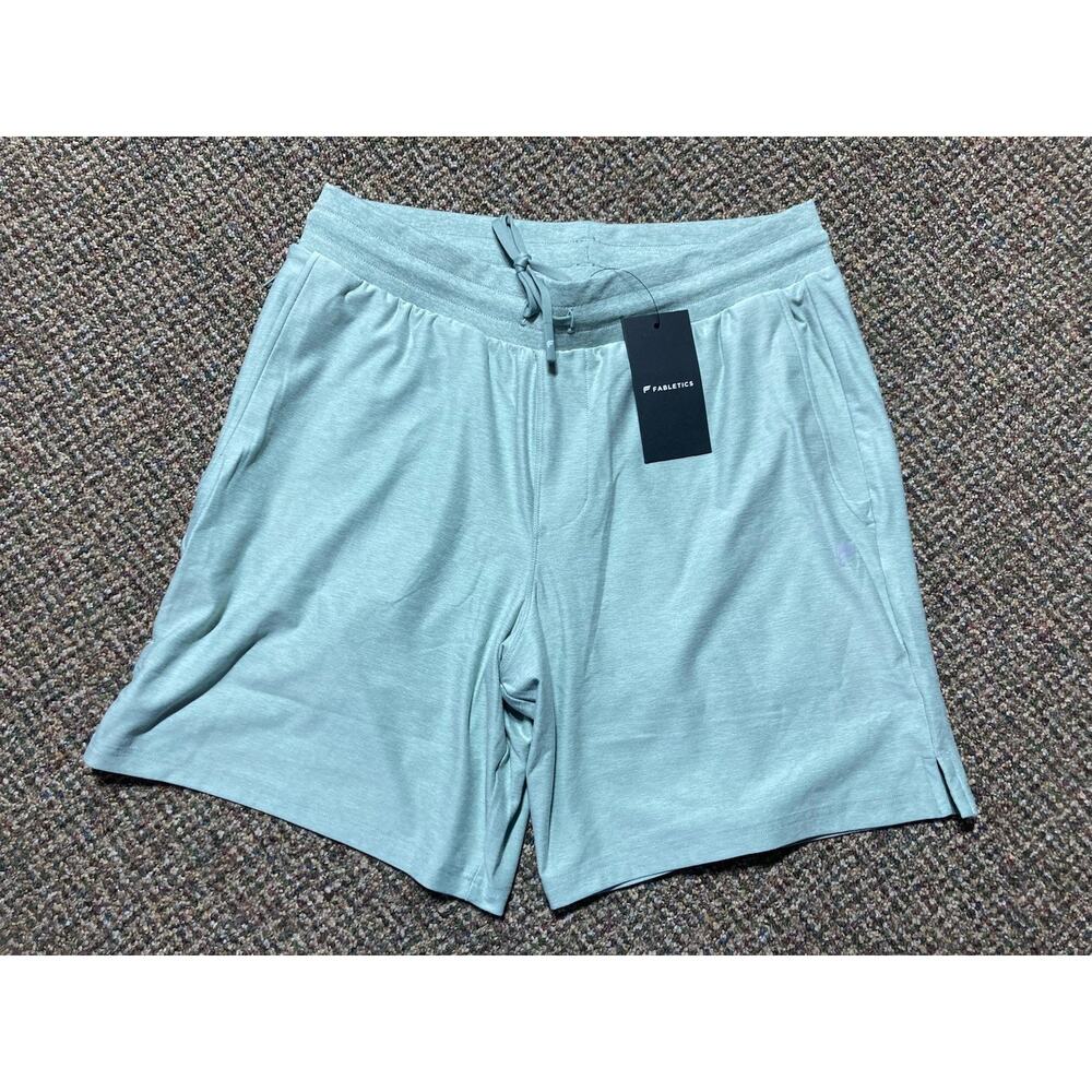 Fabletics The Cloud Jersey Short Mens Medium, Sage Green Heather, NWT - Picture 2 of 11